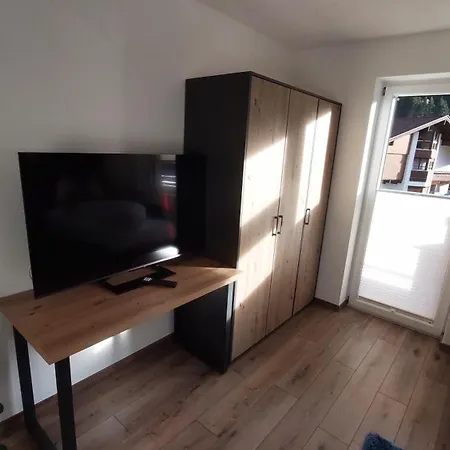 Haus Aloisia - Mit Bergblick Im Naturpark Zillertal Apartmán