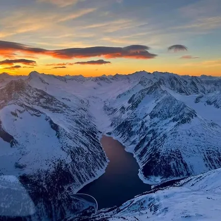 Haus Aloisia - Mit Bergblick Im Naturpark Zillertal